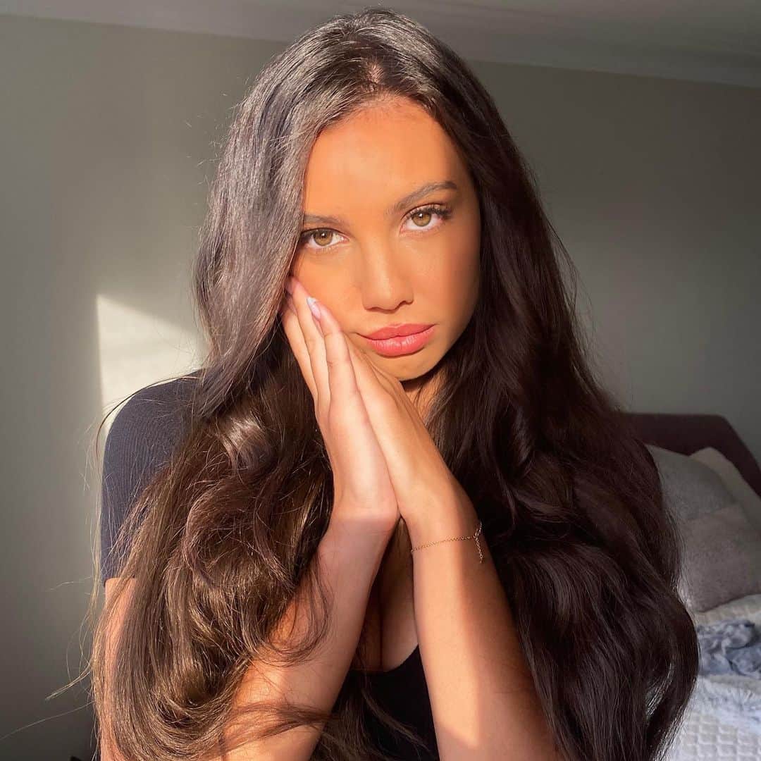 のインスタグラム：「Anyone got a caption for me I’m out of ideas」