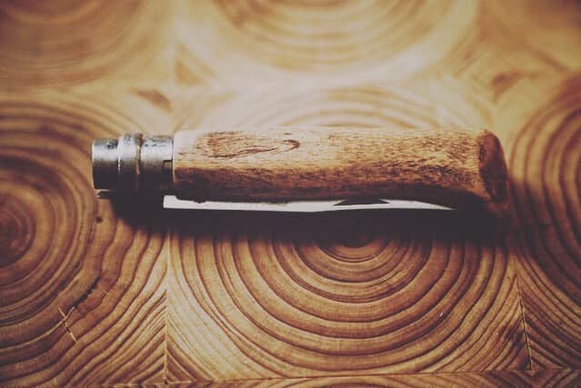 柏倉陽介さんのインスタグラム写真 - (柏倉陽介Instagram)「20年も使い続けたオピネルのナイフ。のように加工した今日買ったナイフ。」3月23日 20時19分 - yosuke_kashiwakura