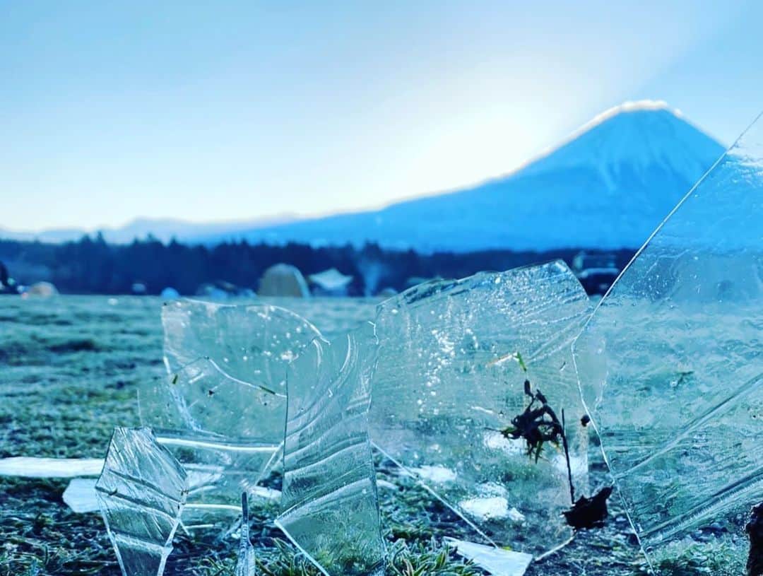 木村卓寛さんのインスタグラム写真 - (木村卓寛Instagram)「綺麗に撮れました #氷アート #ふもとっぱらキャンプ場  #mtfuji」3月23日 20時28分 - tenshinkimura