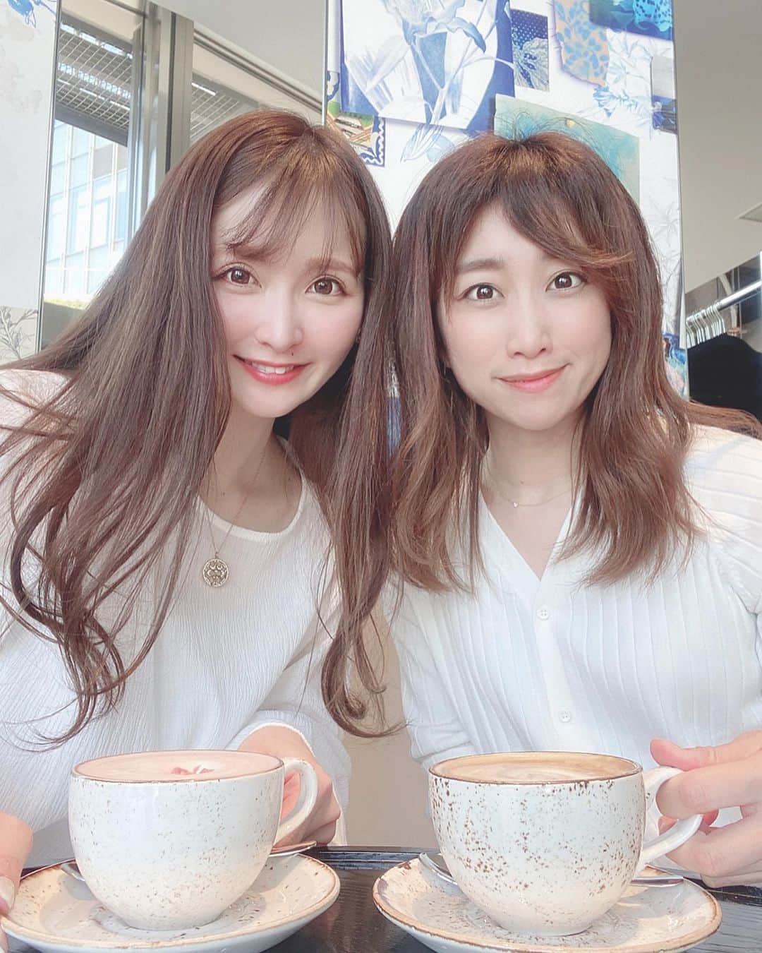 藤後 沙織 とうごさおりさんのインスタグラム写真 - (藤後 沙織 とうごさおりInstagram)「今日も寒いね😳❄️ ・ 週末は、まみちゃんとひさびさランチ🍴 女子力高すぎなまみちゃんに美容のことをひたすら教えてもらった〜✨きいただけでキレイになれた気がする😳 そしてまみちゃんが今までで1番輝いててひたすら眩しかった〜✨ ・ ・ さくらラテって幸せの味する〜っていうのあんまり誰にも理解されなかったけど、まみちゃん分かってくれて嬉しい😳🌸 ・ #gm#おはよ#ランチ#日比谷#日比谷ランチ#ミッドタウン#東京ミッドタウン#東京ミッドタウン日比谷 #hibiya#drawinghouse#drawinghouseofhibiya#dhmh#日比谷カフェ#ビューティザバイブル#美容話#美容好きな人と繋がりたい#美容好きさん繋がりたい#さくらラテ」3月24日 7時10分 - saori_togo