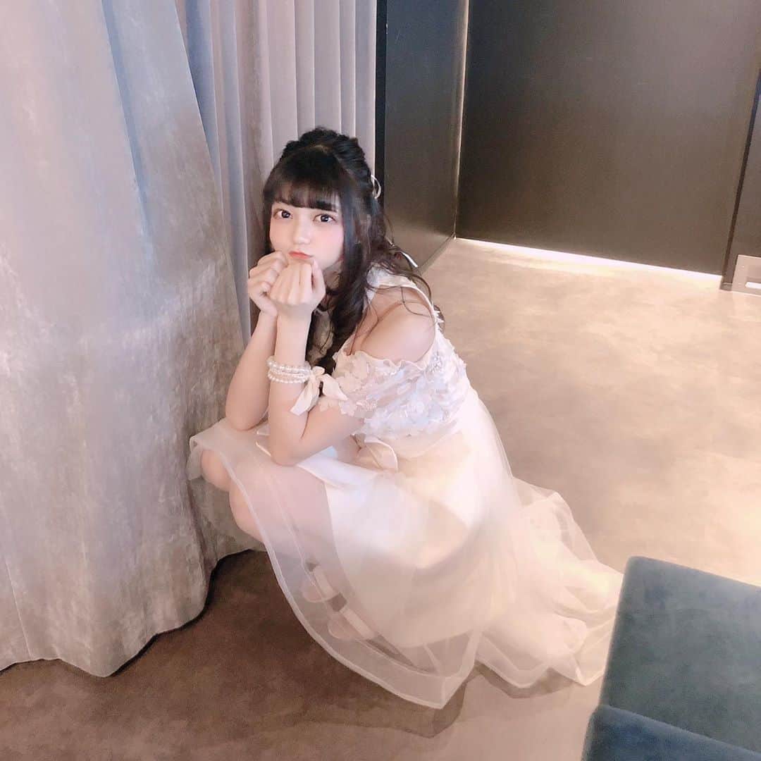 音羽かのん（阿部かれん）さんのインスタグラム写真 - (音羽かのん（阿部かれん）Instagram)「このドレスめちゃお気に入りなんよ〜」3月23日 23時29分 - karen__abe0202