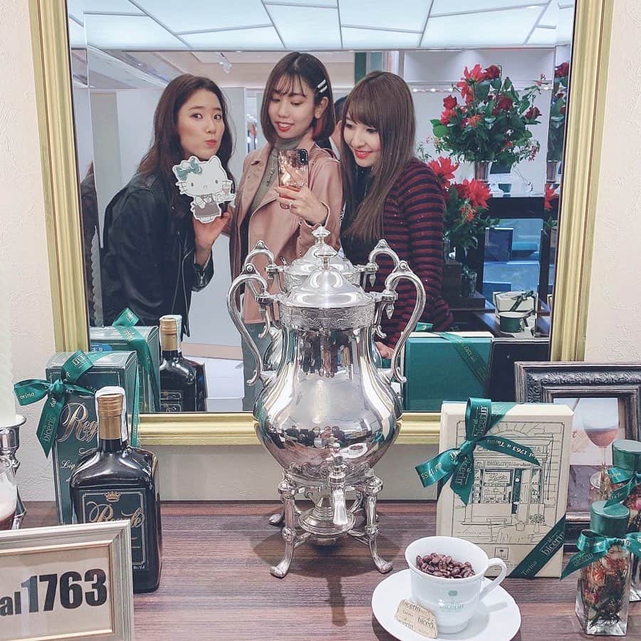 布川桃花さんのインスタグラム写真 - (布川桃花Instagram)「Bicerin×Hello Kitty💛﻿ ﻿ Bicerin GINZA SIX店で明日から﻿ キティちゃんとのコラボメニューが始まるよ！﻿ ﻿ キティちゃんモチーフのスイーツが﻿ たくさん乗ったアフタヌーンティーに﻿ ぴったりのスペシャルハイティスタンドや﻿ コラボレーションクッキーが特に可愛すぎる💗﻿ ﻿ さらに銀座エリアをイメージした新商品﻿ 人気の焼き菓子"バーチ・ディ・ダーマ"や﻿ フィナンシェも同時に発売🌈﻿ ﻿ キティちゃん好きは必見です！！﻿ ﻿ 🗣Bicerin GINZA SIX店﻿ 東京都中央区銀座6-10-1 銀座シックスB2﻿ ﻿ #bicerin #ginzasix﻿ #biceringinzasix #andràtuttobene﻿ #momoka_gourmet﻿」3月23日 23時55分 - momoka_fukawa
