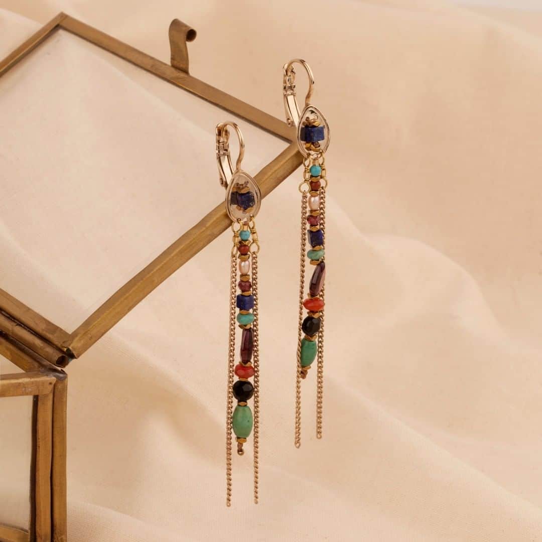 のインスタグラム：「Gouttes de pierres aux mille et une couleurs」