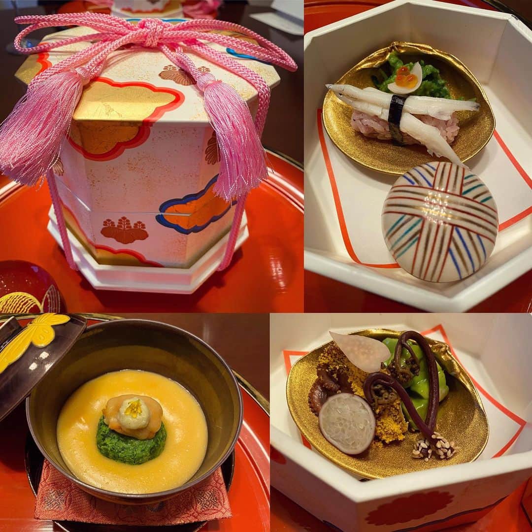上本昌代さんのインスタグラム写真 - (上本昌代Instagram)「京都の菊乃井本店へ🌼 見ても食べても素晴らしいお料理、歴史を感じる室内に立派な松を眺めながらのお食事…10年連続ミシュラン三つ星の貫禄に背筋が伸びました✨ ワインも食事にとても合ってお腹も心もシアワセ〜🥺💕素晴らしい経験と時間が過ごせた事に心から感謝です🥰 #京都 #kyoto #菊乃井本店 #和食 　#japanesefood #贅沢な時間 #食事とトイレは日本が世界一 #先輩に感謝w #まだまだ勉強🙋‍♀️ #michelin3stars #三つ星 #meursault #francoismikulski #ムルソー #winelover #⭐️⭐️⭐️」3月24日 1時11分 - masayomai