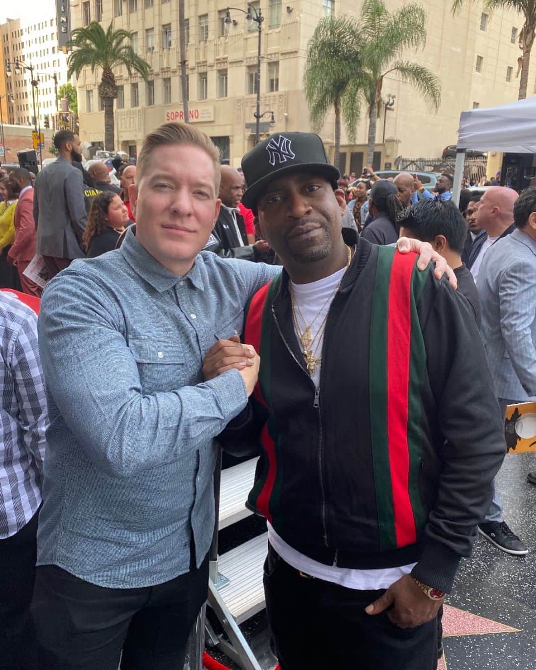 トニー・イエイヨーのインスタグラム：「@50cent @josephsikora4 @starz missing Power but  @abcnetwork #forlife tomorrow at 10:00pm @isaacwrightjr @nicholaspinnock @hinikoj @joybeezy 🔥🔥🔥🔥🔥🔥🔥🔥can’t wait .」