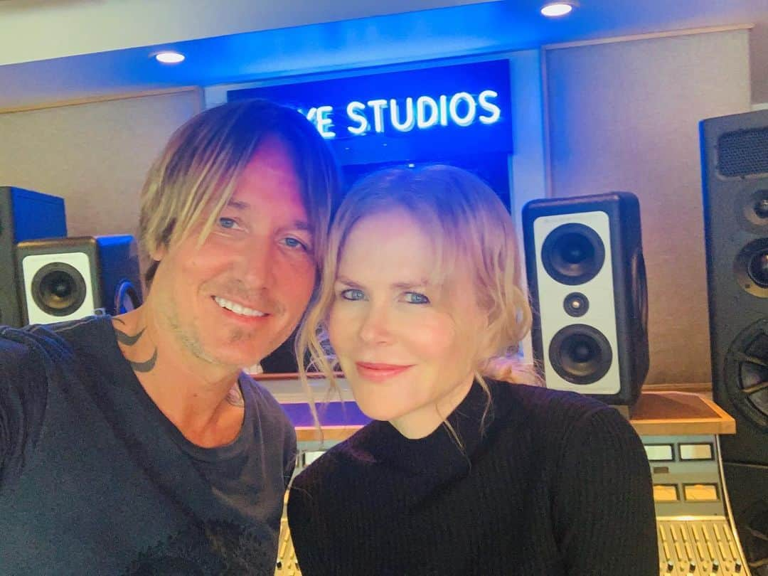 ニコール・キッドマンさんのインスタグラム写真 - (ニコール・キッドマンInstagram)「Home studio gig... again ❤️ @KeithUrban」3月24日 5時54分 - nicolekidman