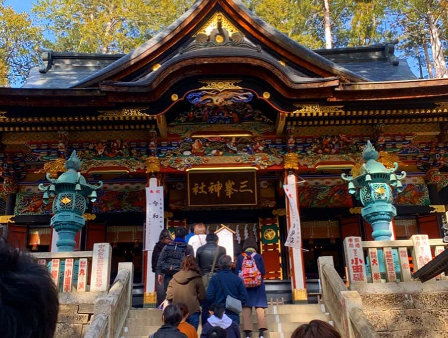 橘まりやさんのインスタグラム写真 - (橘まりやInstagram)「埼玉県秩父市にある三峰神社に行ってご祈祷してきたー⛩✨ ここ有名なパワースポットみたいだよ😳💗✨ すごく空気が気持ち良くてパワーを沢山もらえた気がしたー🎶 願い事が叶いますように、、、😌✨ #三峰神社#パワースポット#抱き心地ナンバーワングラドル#メリハリむっちりボディー#橘まりや#まりりん##グラビア#グラドル#gravure#sexy#idol#일본#그라비아#japanesegirl#japan#속옷#란제리#거유#섹시녀#followme‬」3月24日 16時33分 - mariya_tachibana_official