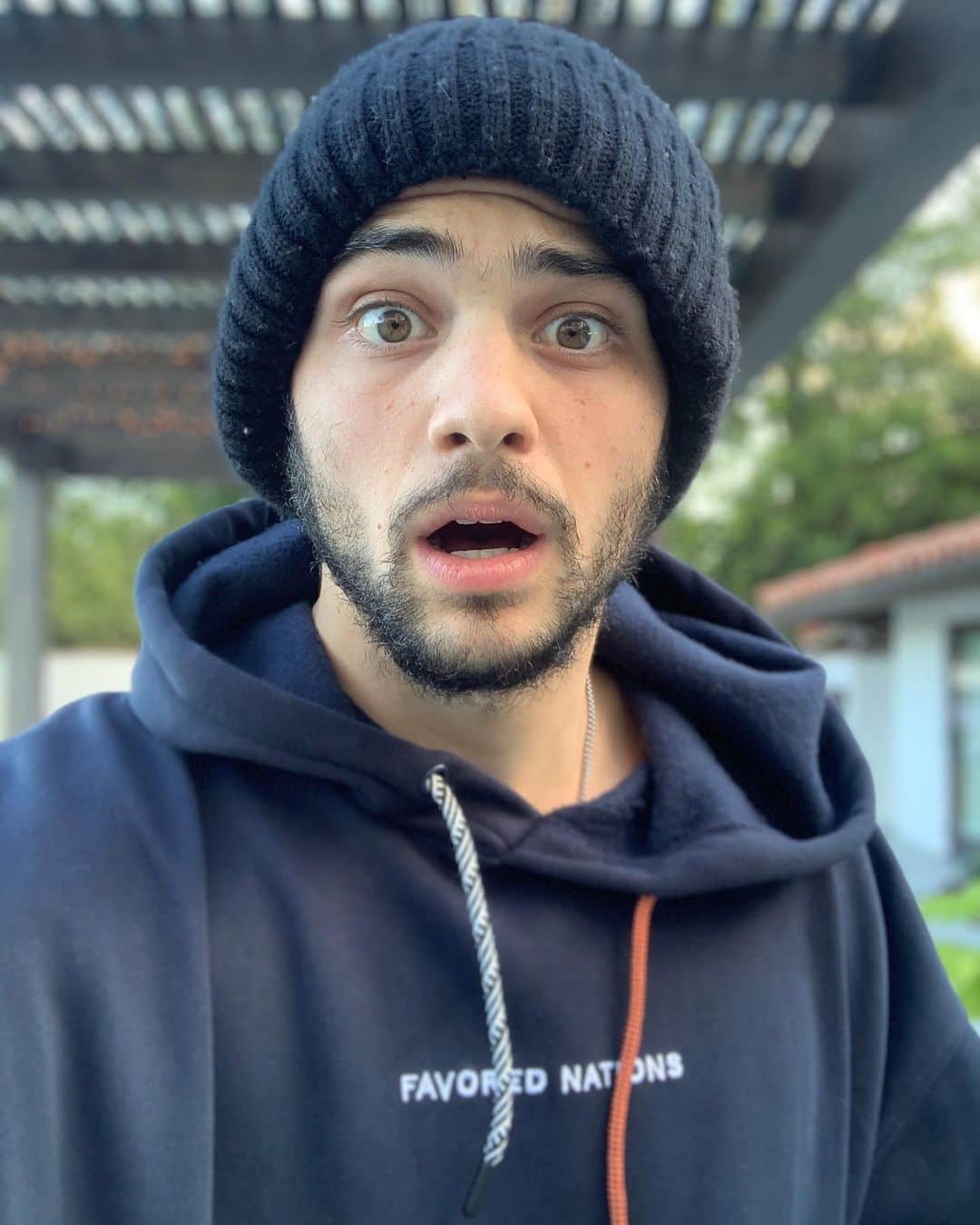 ノア・センティネオのインスタグラム：「@instagram - 11am (pacific standard time)」