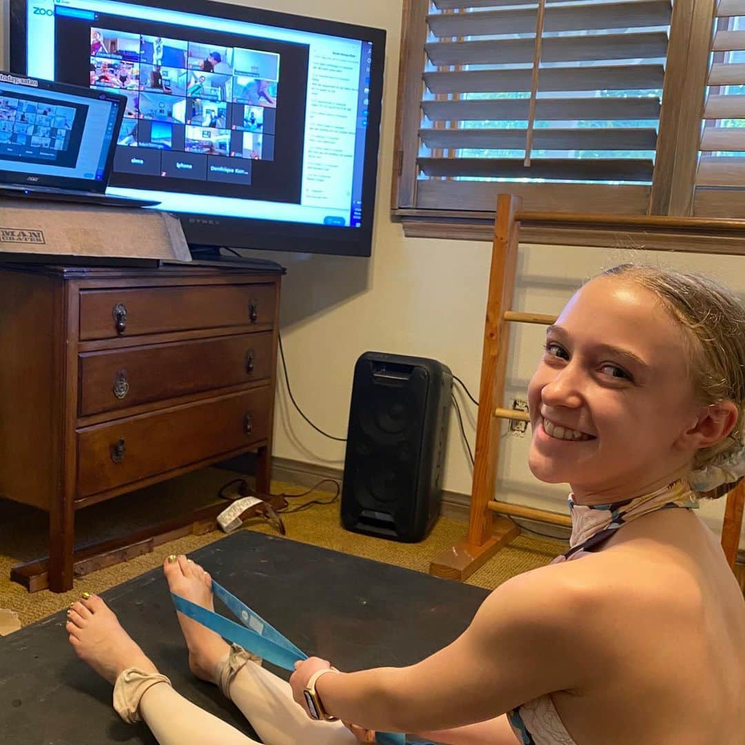 ディーン・ノリスのインスタグラム：「My performing arts school is totally on video. Teachers teach from home, kids sign in and get their class. Kids love it, parents love it. Great job! #NorrisPerformingArtsCenter #NPAC #Temecula #murrieta @norris_pac」