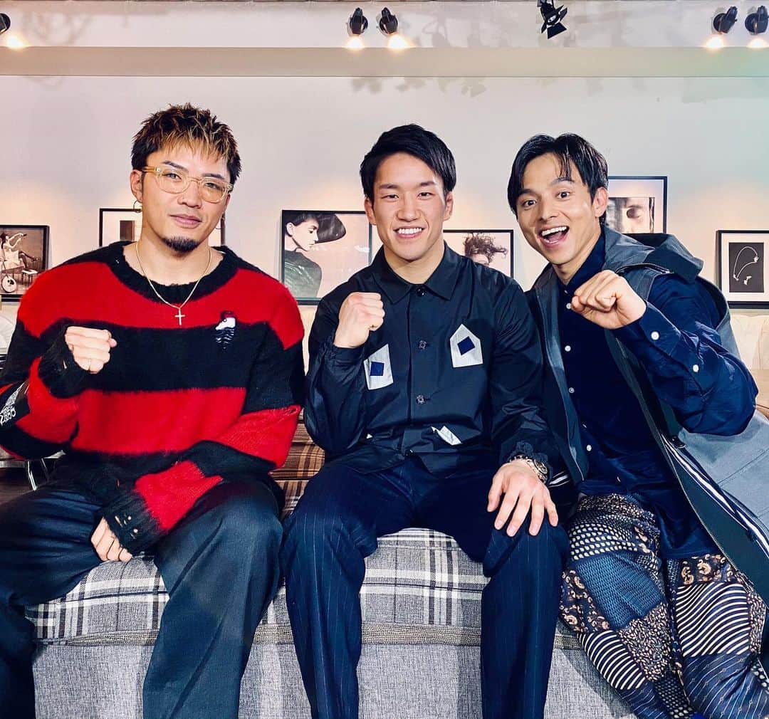 満島真之介さんのインスタグラム写真 - (満島真之介Instagram)「グモニスタッ★グータンヌーボ2 今夜のお二人はこの方！  まっすぐ夢に向かって進む人は、 眩しいほどに輝いている。 素敵すぎるナイスガイ達でした。  今夜放送！深夜0：25～0：55 明日TVer＊Amazon primeにて配信！  #朝倉海 #数原龍友 #グータンヌーボ2  #なんだろ俺だけオカマっぽい #右の人弱そうw」3月24日 9時04分 - mitsushimax