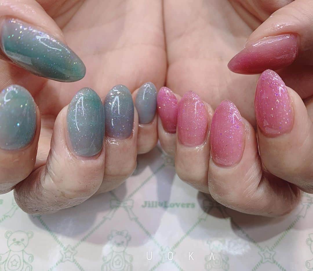 Jill&Loversのインスタグラム：「💚💖 #jillandlovers #nail #nailart #paragel #gelneil#gel #ネイル #ネイルアート #me #look #love #かわいい」