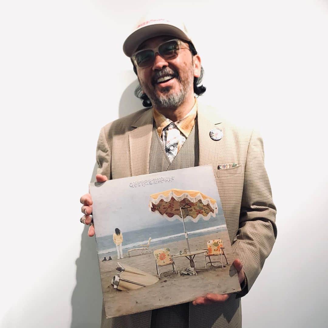 のインスタグラム：「#neilyoung  #onthebeach  #shanti #unitedarrowsandsons #shirt #engineeredgarments #suit#supreme #vest #thestylistjapan #poketsquare #poloralphlauren #eyeglasses  #白山眼鏡 #thestylistjapan #sneaker #newblance #mensfashion  #vinylcollection」