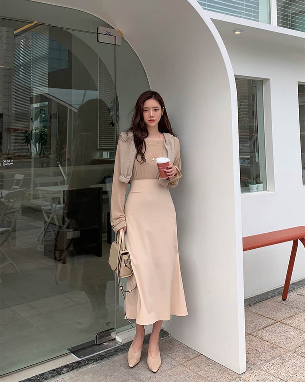 Chuuのインスタグラム：「점심 맛있게 드세요💛✨」