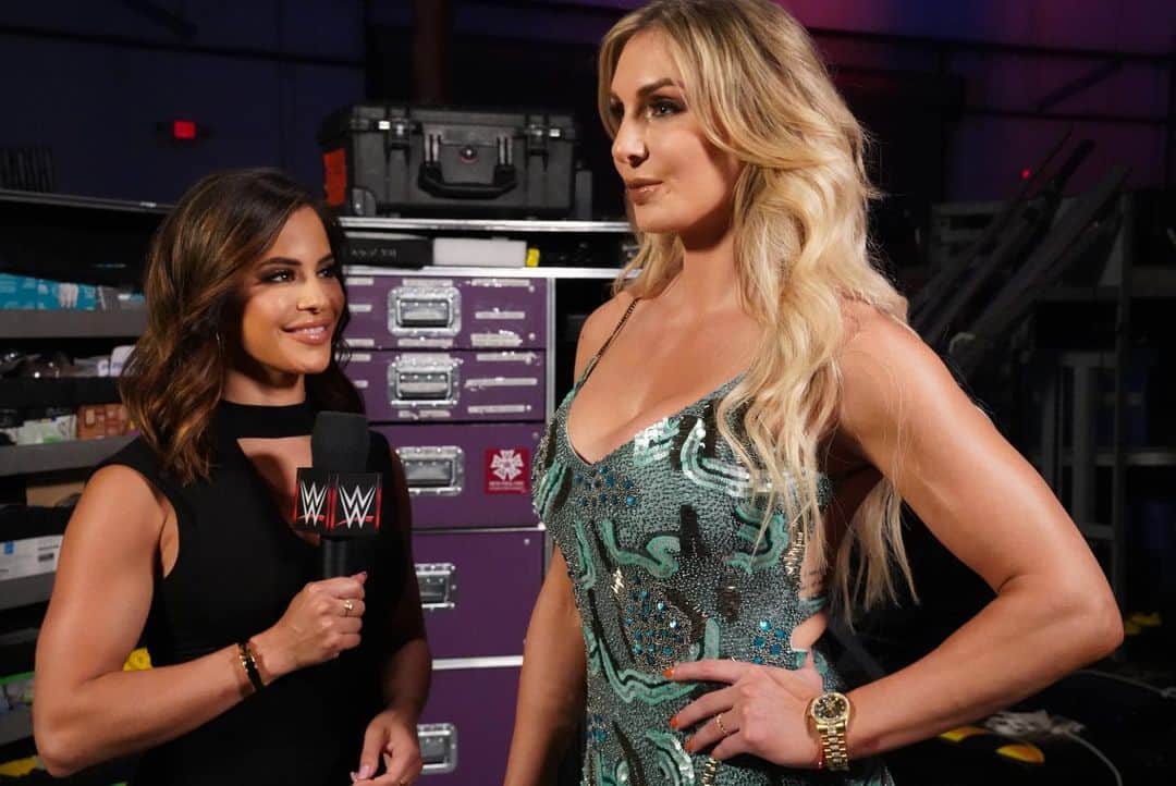 WWEさんのインスタグラム写真 - (WWEInstagram)「@charlottewwe is used to making history at #WrestleMania, and that’s exactly what she plans to do against @rhearipley_wwe! #RAW」3月24日 11時50分 - wwe