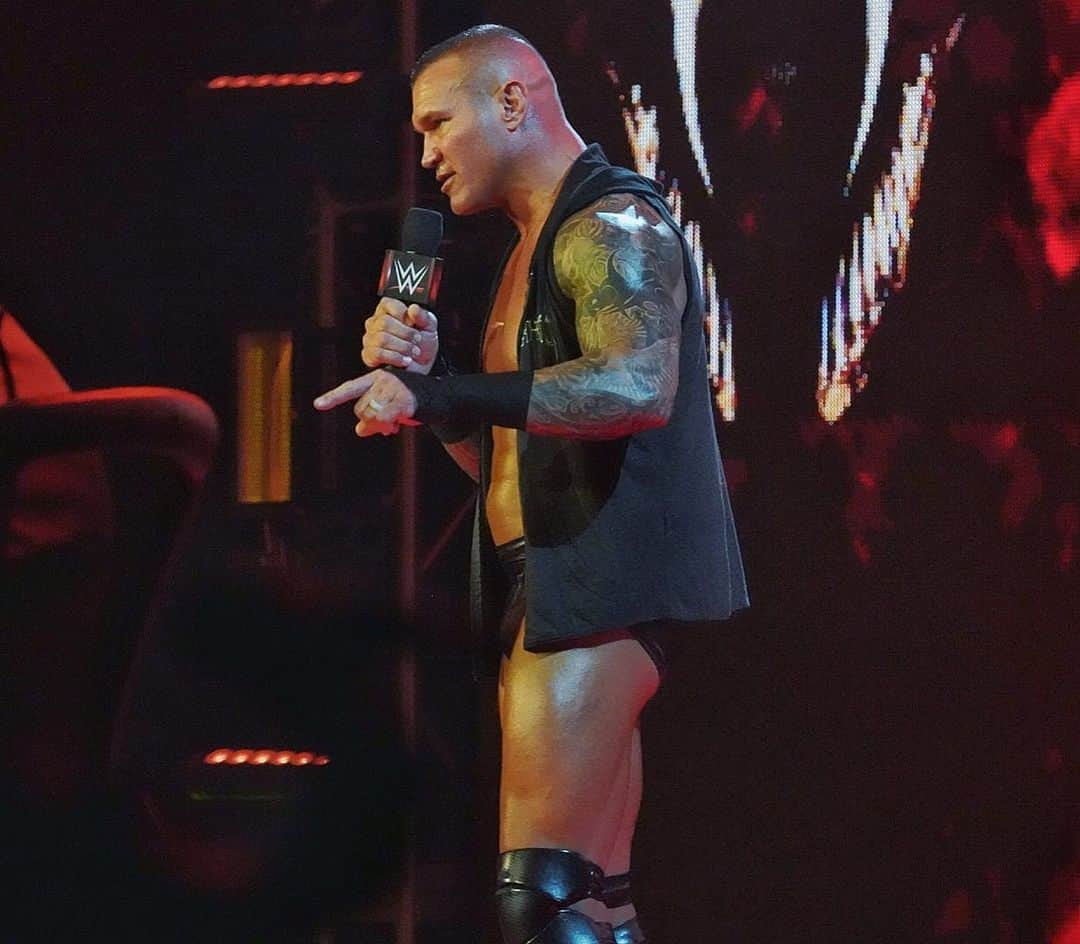 WWEさんのインスタグラム写真 - (WWEInstagram)「“At #WrestleMania, I’m going to write the final chapter...I ACCEPT!” - @randyorton to @edgeratedr #RAW」3月24日 12時00分 - wwe