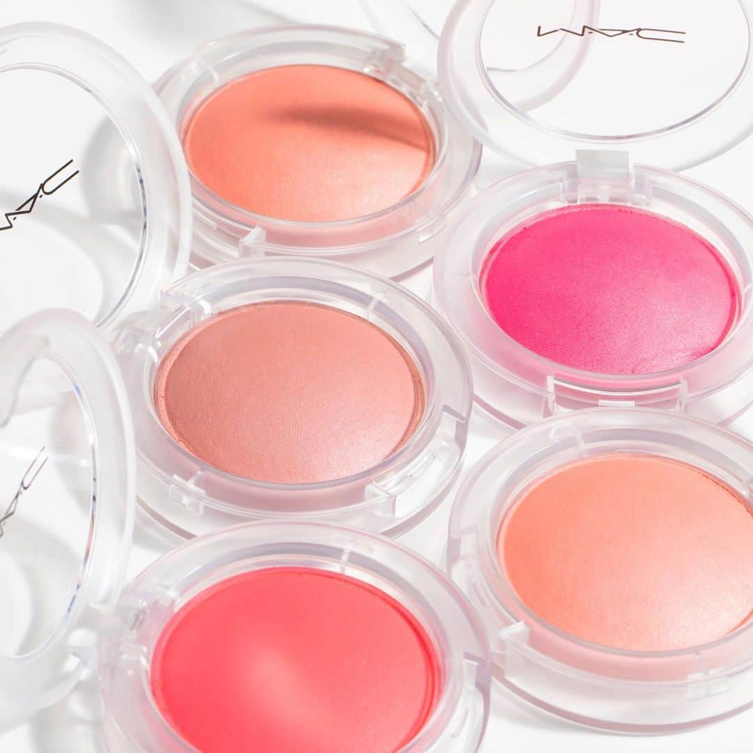 M∙A∙C Cosmetics Japanのインスタグラム：「ㅤ 弾力のある新感覚テクスチャーのチーク、 グロープレイ ブラッシュが新登場！ ㅤ 全11色のシェードは、単色はもちろん、 重ね付けやブレンドも思いのまま✨ ㅤ ㅤ *3月27日(金) 公式オンラインショップ＆全国発売 ㅤ #MACGlowPlay #MACグロープレイブラッシュ ㅤ #MACCosmeticsJapan #MACCosmetics #MAC #MACコスメ #コスメ #メイク #化粧品 #デパコス #コスメ部 #コスメ好きさんと繋がりたい #コスメ紹介 #おすすめコスメ #新作コスメ #春メイク #春コスメ #ピンクメイク #チーク #クリームチーク #ピンクチーク #オレンジチーク #ベージュチーク #コーラルチーク #血色 #血色感 #トレンド #トレンドメイク #MACGlowPlayBlush」