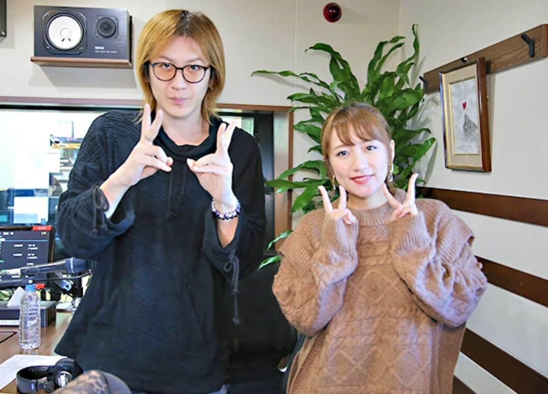 のインスタグラム：「今日の #これなに は、火曜日パートナー #若新雄純 さん！ テーマは『宿題と家庭学習』 みなさんの「宿題にまつわる思い出」教えてください！  これから、ジャパネットたかたしちゃう？では、優秀で話題の商品をご紹介！  #radiko はこちら！ http://radiko.jp/share/?sid=FMT&t=20200324130000  #たかみな #高橋みなみ #tokyofm」