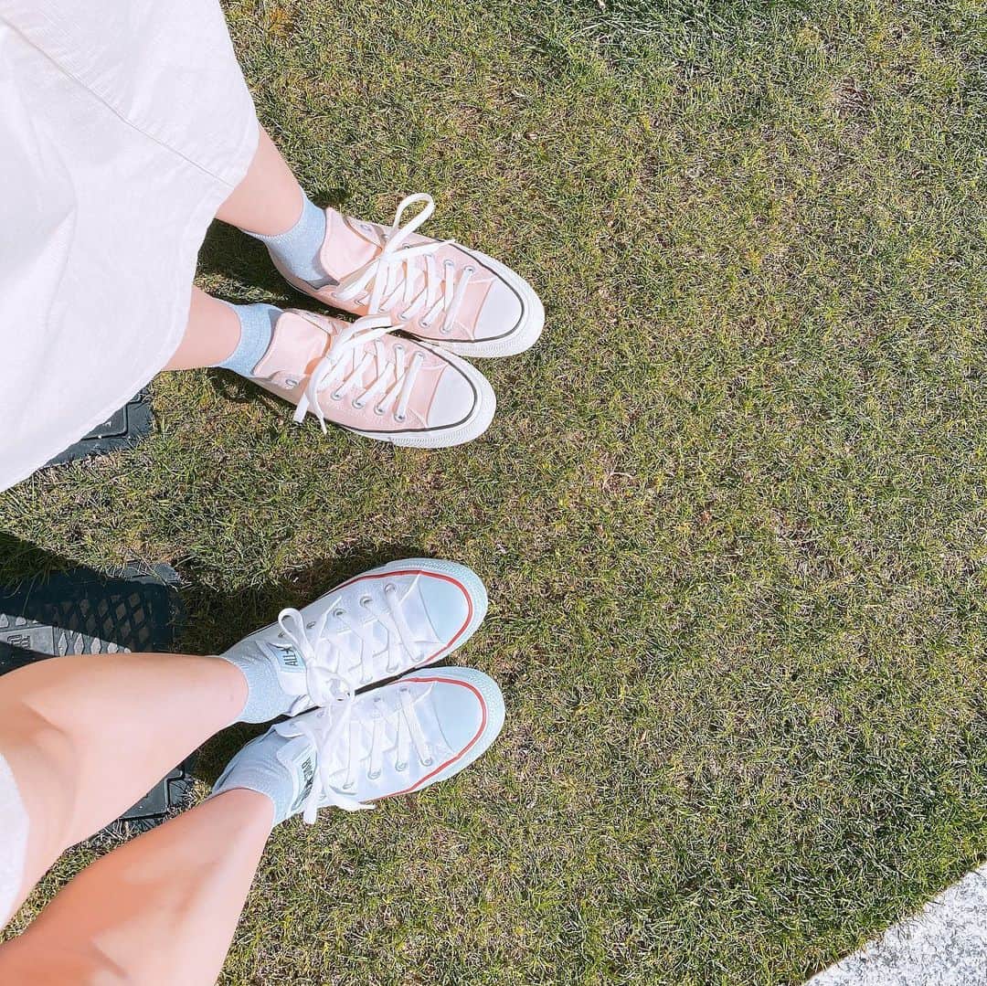 永山飛鳥さんのインスタグラム写真 - (永山飛鳥Instagram)「熊本にいくと、たくさんくまもんがいる!!!! 熊本楽しかったな〜✨ おいしいものもたくそんあるので、またすぐ行きたい😊  最近はきょうかと一緒に出かけることが多いので、服を合わせるようにしてるよ🌸  この日は、スカートの色と靴を合わせたよ😊  #あすきょう　#双子　#一卵性双生児  #アイドル　#熊本　#くまもん  #プ女子　#プロレス」3月24日 12時46分 - asuka_nagayama
