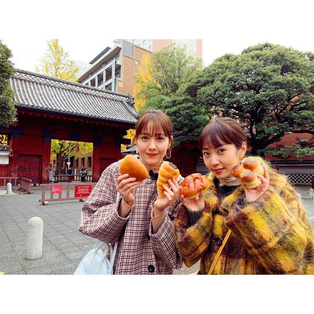のインスタグラム：「今日から2週目！  おひさしぶりのトリちゃんと 本郷のパン屋さんを巡ります🍞  合間のおしゃべりとっても楽しかった🙈💛 #パン旅。 よる7時から NHKBSプレミアムにて」