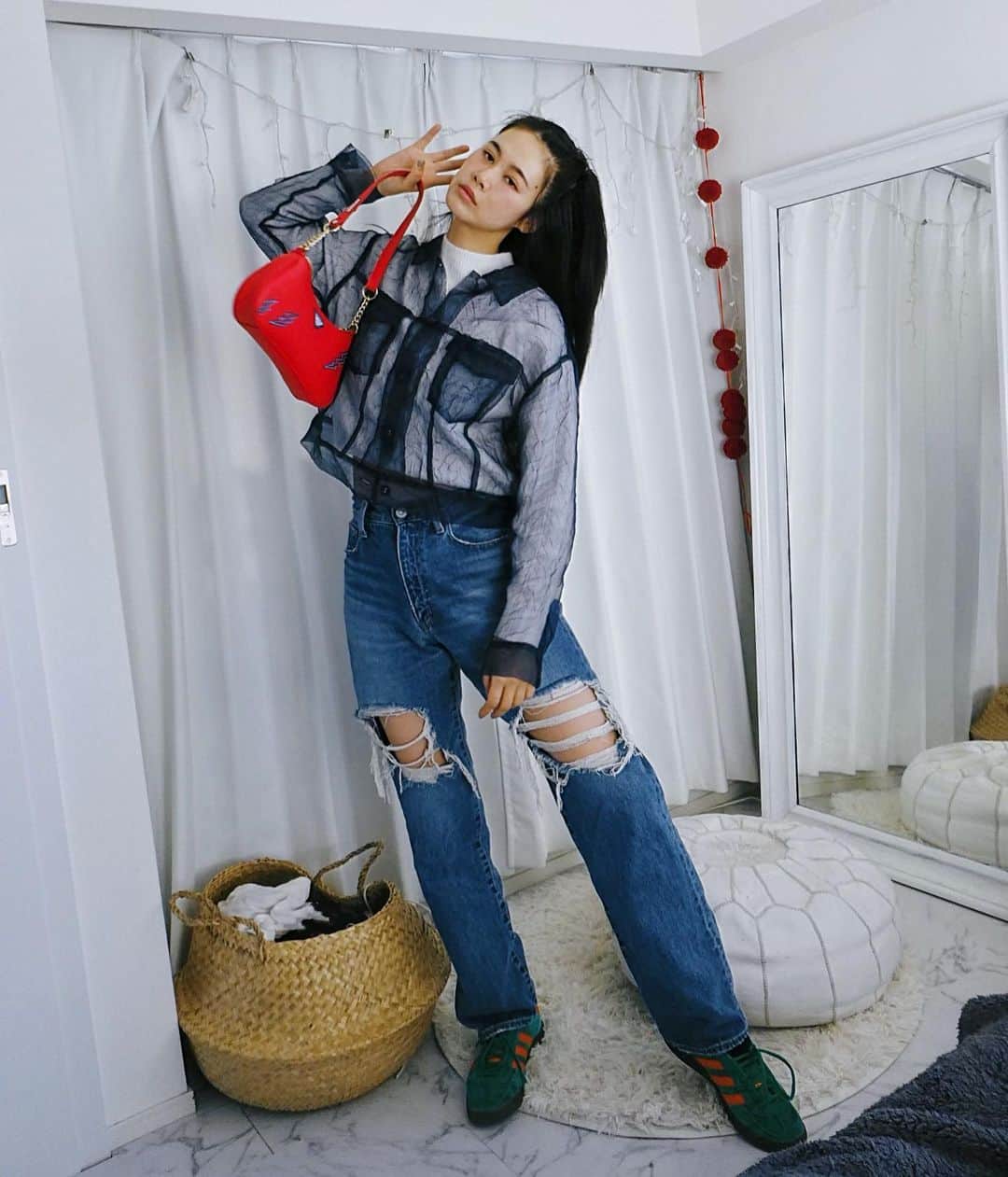 田中シェンさんのインスタグラム写真 - (田中シェンInstagram)「recent favor💯 最近ずーっとこのデニム👏💕 Jacket @lillilly_official  Pants @moussyofficial  Shoes @adidas 💫💫💫💫💫💫 #トーキョージェンヌ」3月24日 13時49分 - shen_tanaka