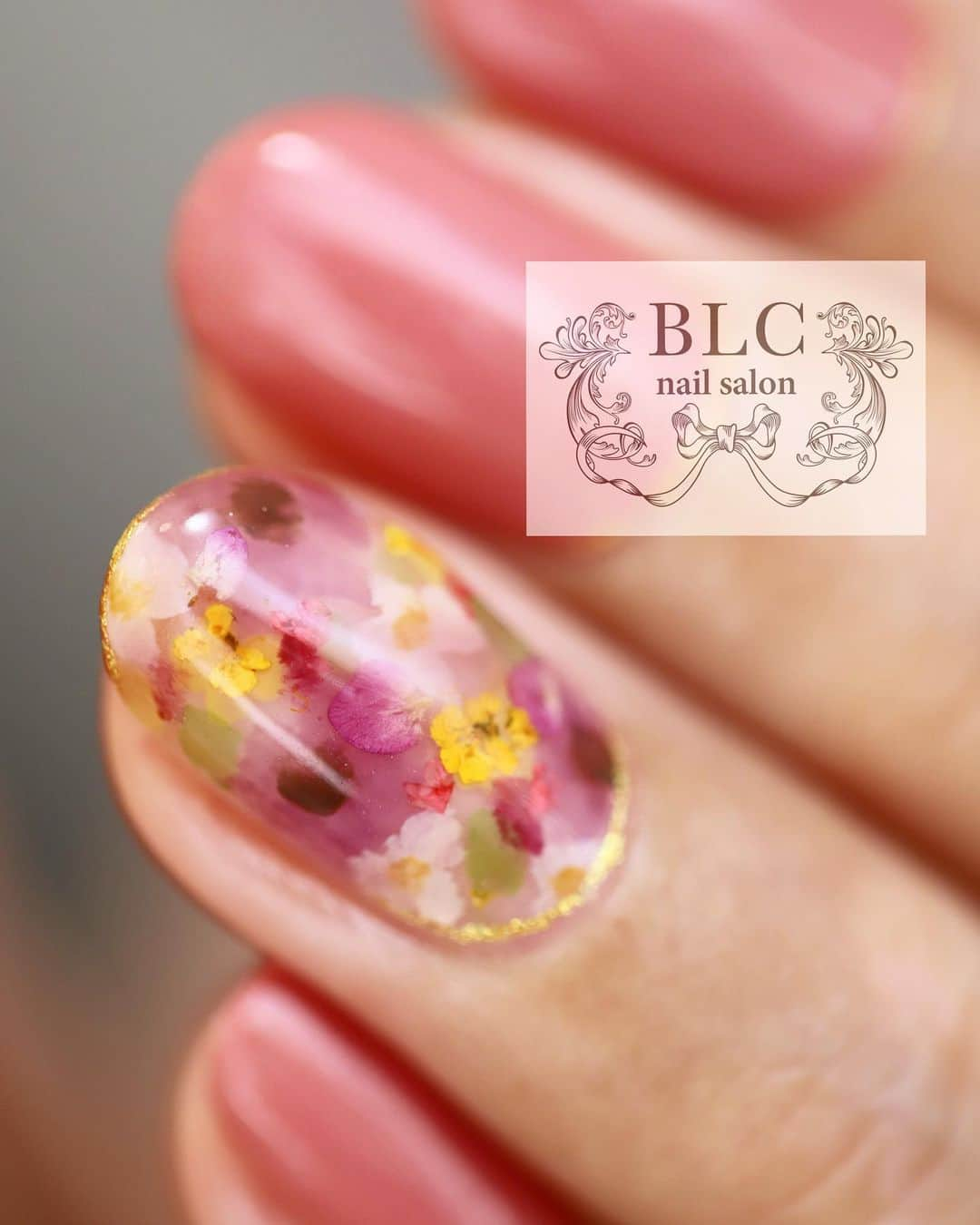 田辺さおりさんのインスタグラム写真 - (田辺さおりInstagram)「ボタニカルガーデン #ドライボタニカル  #BLCnail#blcnailsalon#nail #winternails #ネイル#美甲#指甲#네일#田辺さおり#新潟市ネイルサロン#新潟ネイル#manicure #blcforcorde #akzentz #アクセンツ#タキガワネイルストア . ◾︎◾︎BLC nail salon◾︎◾︎ 新潟県新潟市中央区東中通1番町86-84nsテラス1F 025-211-4187(ご予約) 9:00〜18:00不定休 #新潟ネイルサロン /提携駐車 #新潟ブライダル #新潟結婚式 #パーソナルカラーネイルスプリング#パーソナルカラースプリング  #カラーフィッティング導入サロン  #パーソナルカラーネイル新潟#パーソナルカラー新潟」3月24日 14時14分 - blcnailsalon_saoritanabe