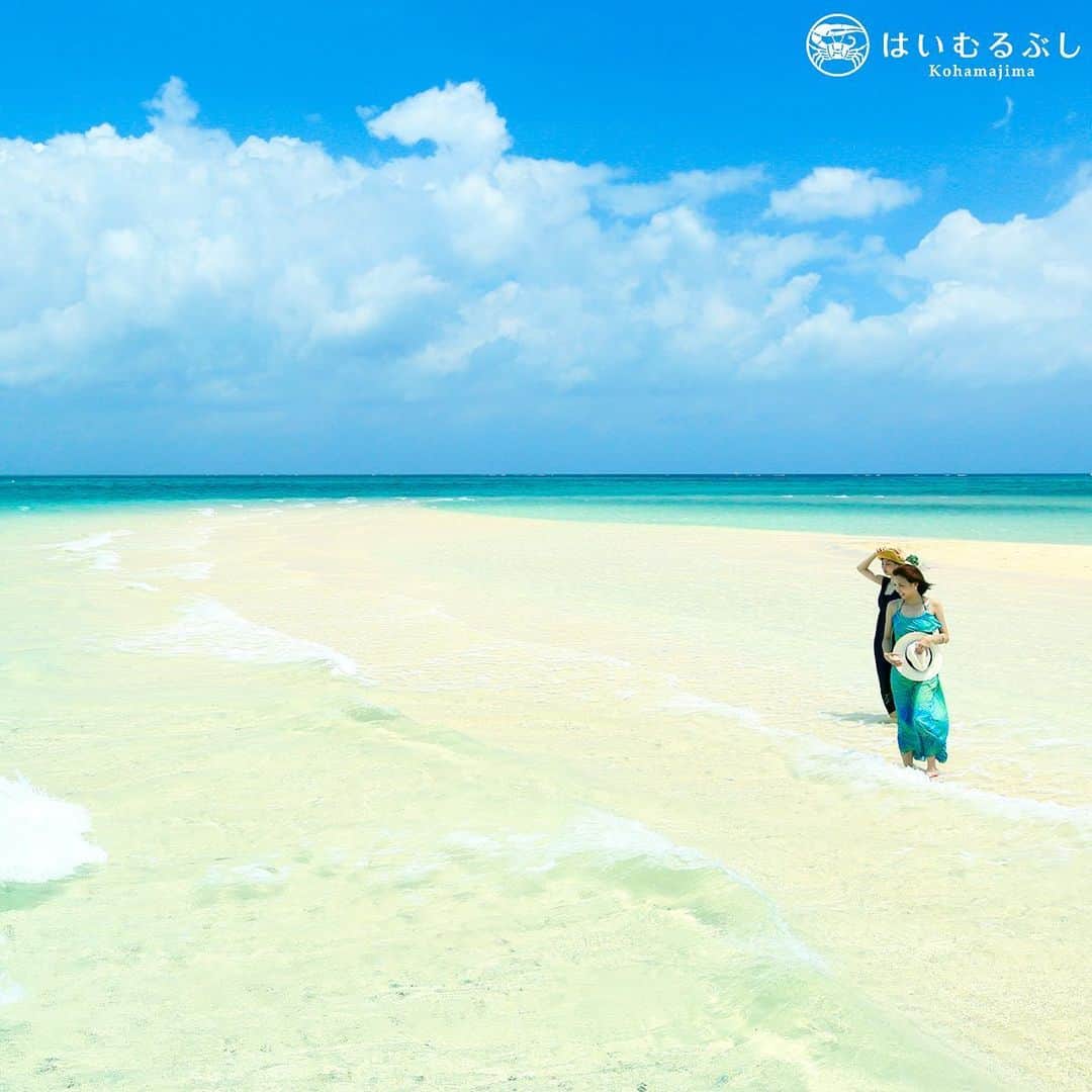 HAIMURUBUSHI はいむるぶしさんのインスタグラム写真 - (HAIMURUBUSHI はいむるぶしInstagram)「若夏を迎える八重山の島々… 爽やかな海風とクリスタルブルーの小波の音色が心地よく、清々しい気分にさせてくれます。 #沖縄 #八重山諸島 #浜島 #幻の島 #はいむるぶし #japan #okinawa #yaeyamaislands #hamajima #maboroshinoshima #kohamajima #haimurubushi」3月25日 1時04分 - haimurubushi_resorts