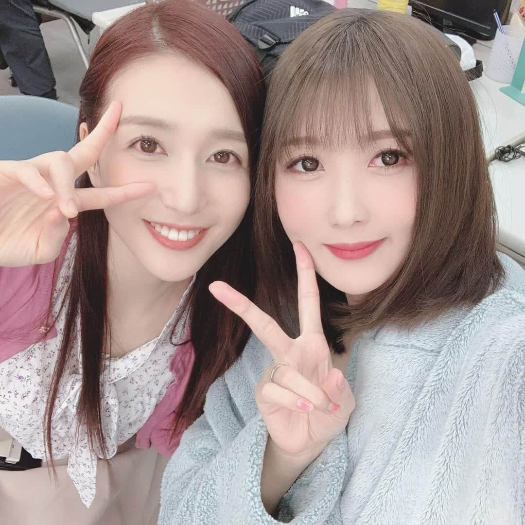 大槻ひびきさんのインスタグラム写真 - (大槻ひびきInstagram)「こっちゃんと久々の共演⭐️ 嬉しい🥰 #japan #friend  #girls」3月25日 2時08分 - yanhibi0221