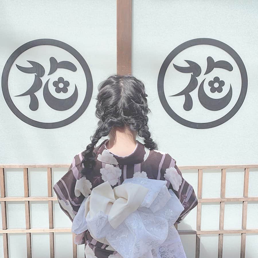 ちとせよしのさんのインスタグラム写真 - (ちとせよしのInstagram)「今日は浅草で着物を着たよ︎︎︎︎☺︎ 後ろのレースリボンが可愛くてお気に入り(˶ ̇ ̵ ̇˶ )♡ お店で打ち掛けも着させて頂きました〜！👘 気分は大奥…！笑 ･ ･ ･ #浅草 #浅草着物 #浅草着物レンタル #ナイスきものレンタル #asakusa #kimono #kimono rental #出租和服 #體驗和服 #pr」3月24日 17時48分 - chitose_yoshino