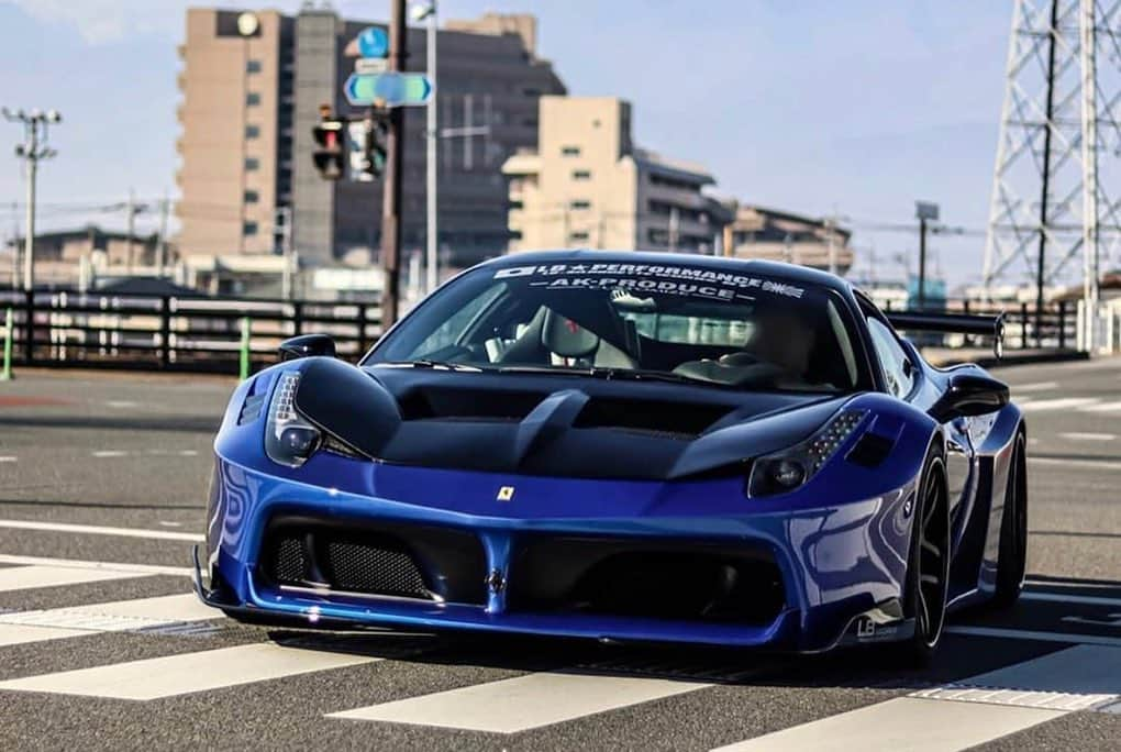 Wataru Katoさんのインスタグラム写真 - (Wataru KatoInstagram)「Libertywalk自由に歩く！！！ LB★シルエットWORKS😊  @libertywalkkato @ferrari #ferrari#libertywalk#libertywalkkato#lbworks#widebody#nissan#lamborghini#ltmw#rdb#yokohamatire#fiexhaust #airrexsuspension #tokyoautosalon#lamborghini #toyota#lexus #ferrari458#nissangtr#usa#chrisbrownofficial #goodwoodfos」3月24日 18時03分 - libertywalkkato