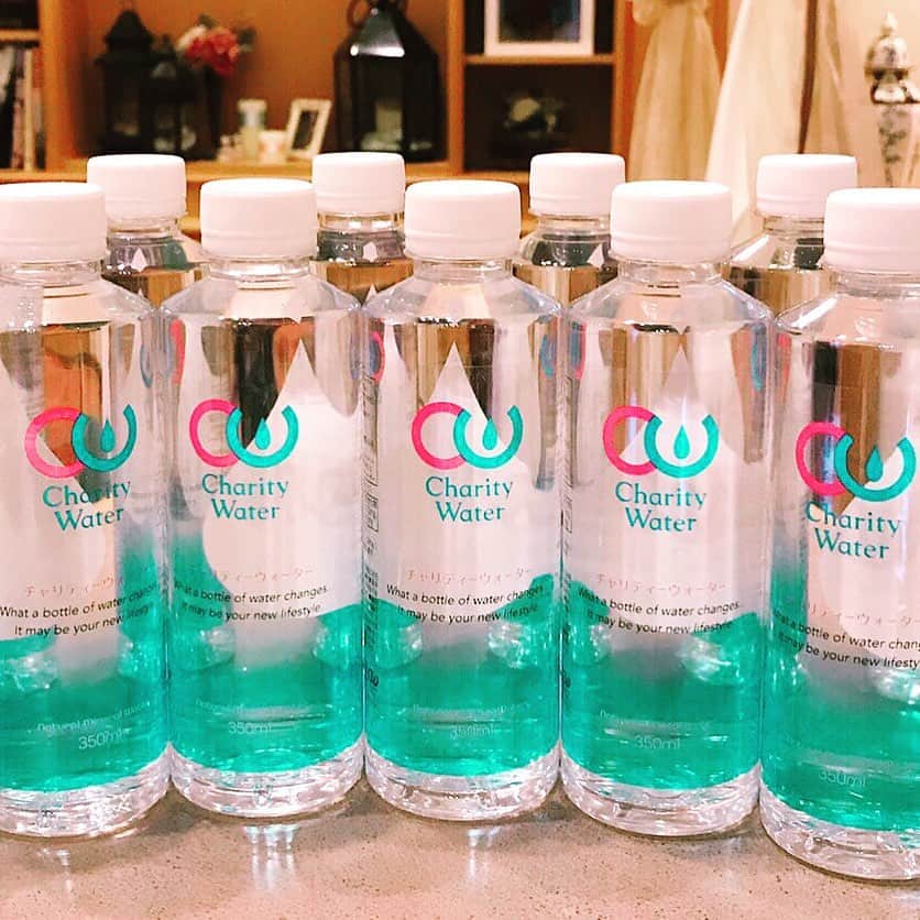 草野博紀のインスタグラム：「OUR PRODUCTS  Please follow👇 @charitywater_japan  check our link below👇 https://charitywater-japan.themedia.jp/」