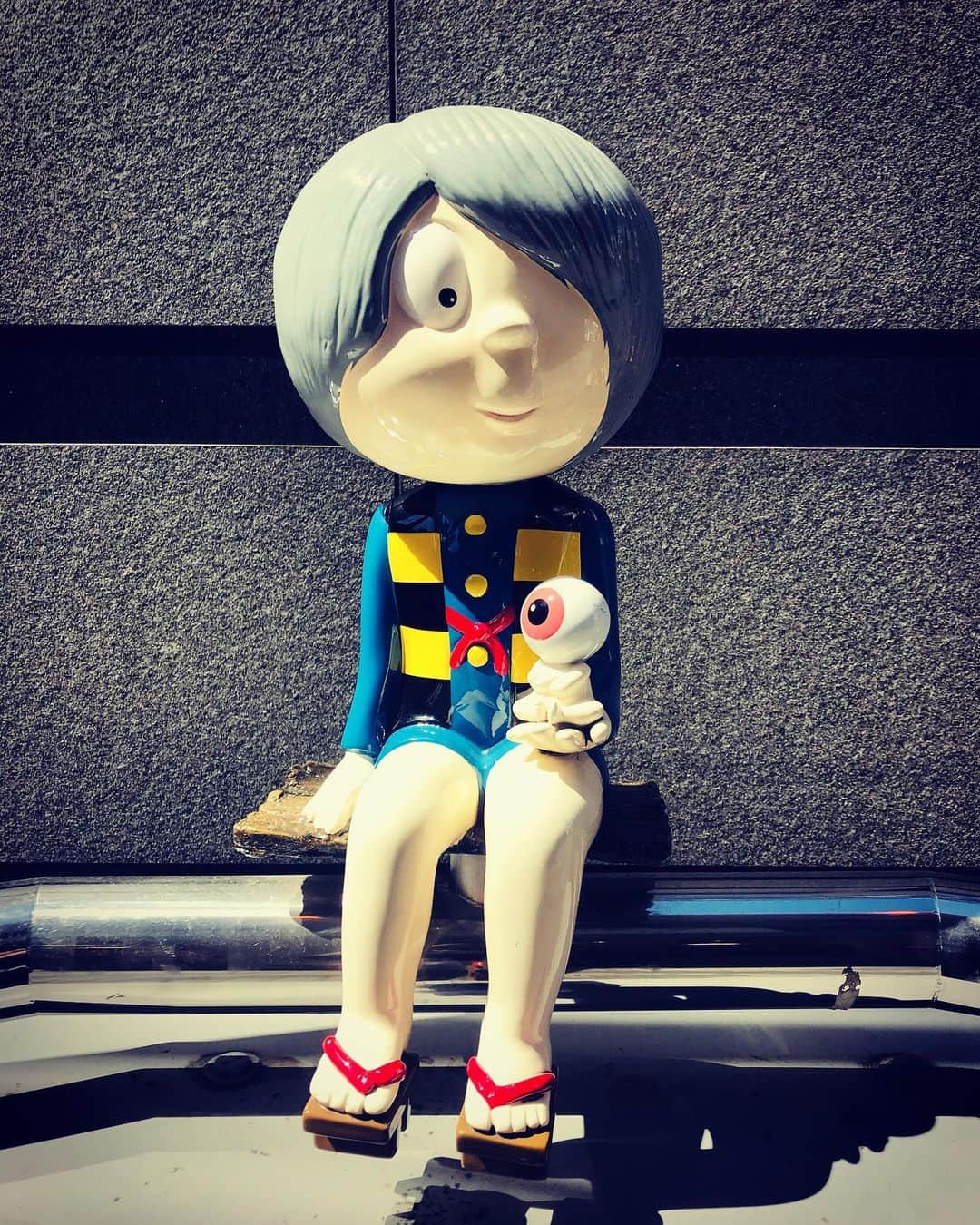宮上元克のインスタグラム：「初めて調布に来ましたが良い所ですね #げげげの鬼太郎  #調布」