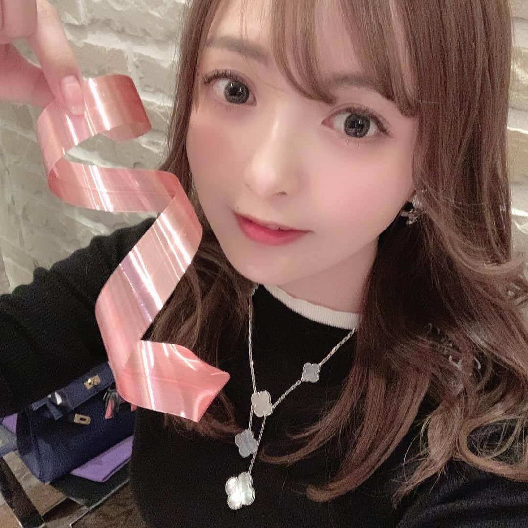 ゆうたむさんのインスタグラム写真 - (ゆうたむInstagram)「🎀🎀🎂🎀🎀 . . . . . ありがとーん☺️ . . . #イルブリオ六本木  #ilbrio  #名物スイーツ」3月24日 19時59分 - yuutamu_non