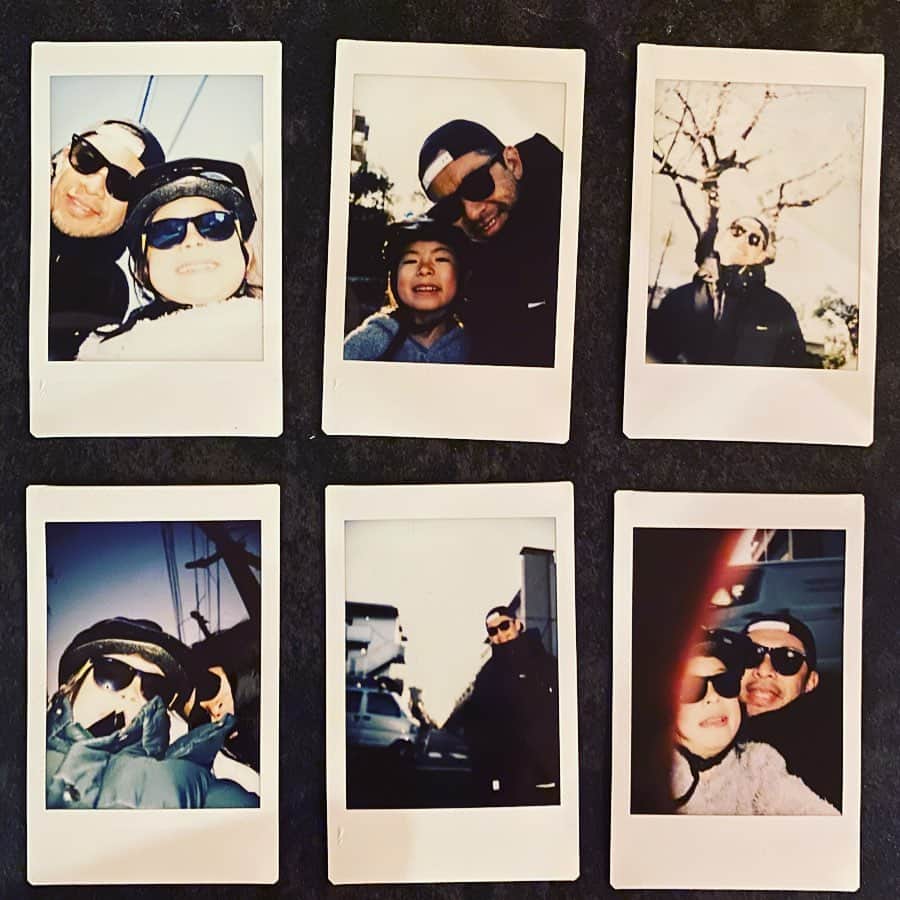青木大輔のインスタグラム：「These photos were taken by my son😁  The theme is “evening”  知らない道を自転車で公園を探す探検コース！ 途中でお菓子と飲み物とビール買って😁🍺スナックタイムしたり 拾った棒とボールで野球したり めちゃ寒かったけど楽しかった！  #family #photography #son #instax #休日」