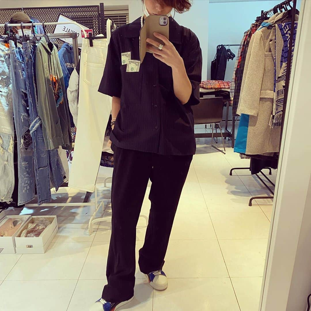 西山茉希さんのインスタグラム写真 - (西山茉希Instagram)「@worldstyling.corp  @ws.aoyama  #私の爆買い店 #私服と衣装とアクセサリー  メンズアイテム倉庫。 メンタル天国。  #今回もまた #視力とテンション潤った  春菜さんの新作アクセも予約完了ーっ♪  #パール×シルバー @philosophy_arts  なかなかブランドを覚えないタイプなので、 今度ちゃんと調べておきます。 m(__)m  #フィーリングッドでゲット派  あのね、 今日ね、 銭湯の受付でね、  男性用のロッカーキー渡されて 慌てたんだお。 ま、いっか。」3月24日 20時36分 - maki.nshiyama50