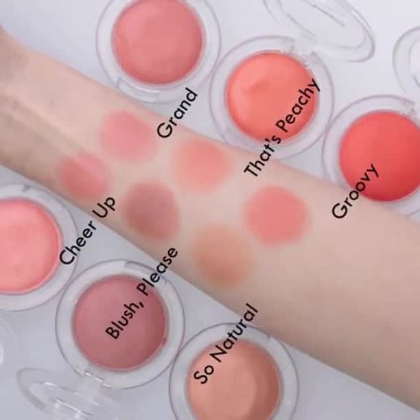 M∙A∙C Cosmetics Japanのインスタグラム：「ㅤ 弾力のある新感覚テクスチャーのチーク、 グロープレイ ブラッシュが新登場！ ㅤ ツヤやかでクリアな発色の全11色展開。 ナチュラルな血色感をかなえます✨ ㅤ ㅤ *3月27日(金) 公式オンラインショップ＆全国発売 ㅤ REGRAM: @maccosmeticsthailand ㅤ #MACGlowPlay #MACグロープレイブラッシュ ㅤ #MACCosmeticsJapan #MACCosmetics #MAC #MACコスメ #コスメ #メイク #化粧品 #デパコス #コスメ部 #コスメ好きさんと繋がりたい #コスメ紹介 #おすすめコスメ #新作コスメ #春メイク #春コスメ #ピンクメイク #チーク #クリームチーク #ピンクチーク #オレンジチーク #ベージュチーク #コーラルチーク #血色 #血色感 ＃トレンド #トレンドメイク #MACGlowPlayBlush」