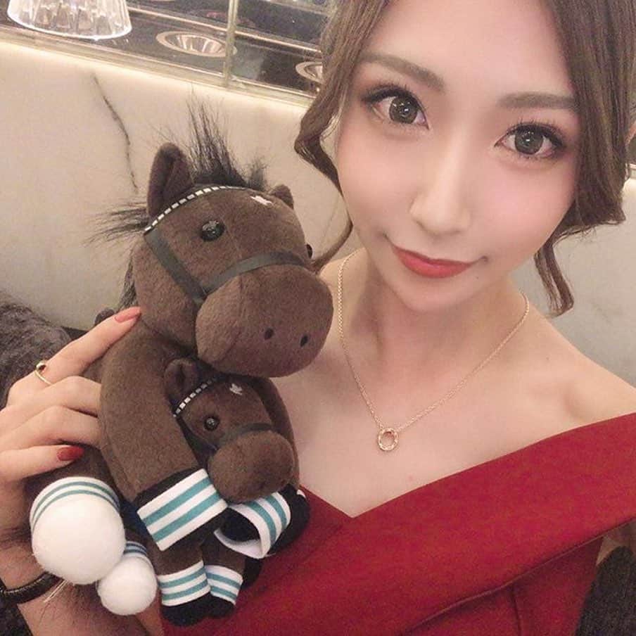 神出鬼没の【キャバ図鑑】のグルメインスタ