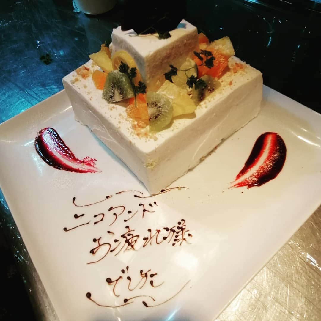 sdiningのグルメインスタ