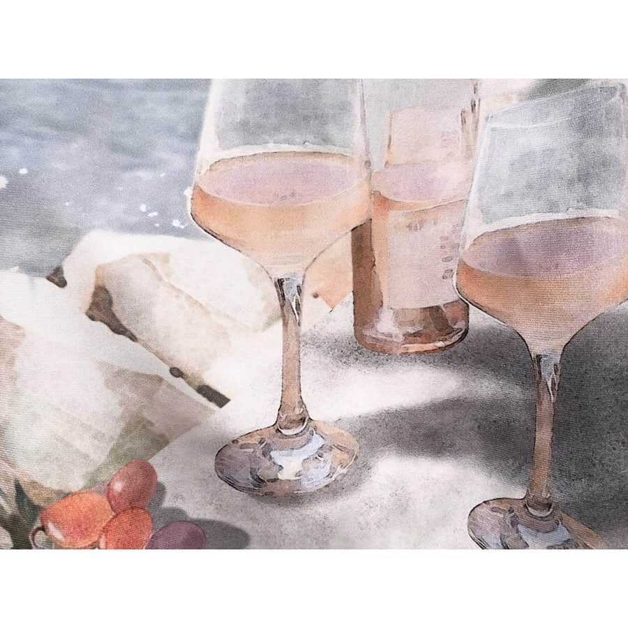のインスタグラム：「空の青、海のエメラルド、 美味しい食事にワインはロゼの優しいピンク… . knit ¥22,000+TAX BEARDSLEY . . . #beardsley #2020ss #sardegna #ビアズリー  #風景画プリント」