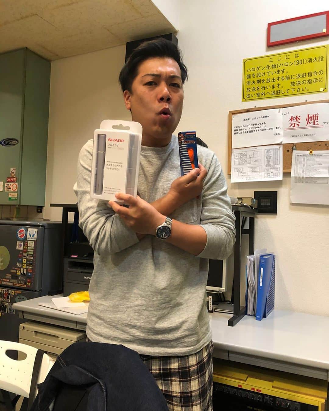 津田康平さんのインスタグラム写真 津田康平instagram ありがとうな 親父 誕生日プレゼント シミ取り機 プンバ 尾上菊之助 ホームアローン2のホテルマン マルセイユ よしもと漫才劇場 3月24日 23時59分 Marseille Tsuda
