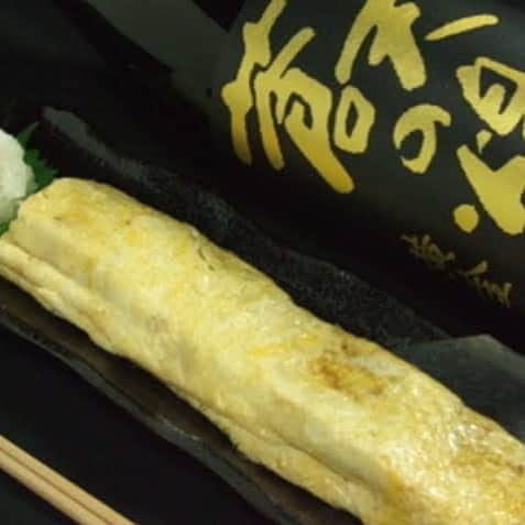 魚鉄 明石店のインスタグラム：「魚鉄です。 #だし巻き #明石#魚鉄#完全個室#居酒屋# #味噌＃味噌とチーズ＃和風#黒毛和牛 #キムチ鍋＃モツ鍋#マグロ#鮮魚#海鮮 #解体ショー#大トロ#中トロ#赤身」