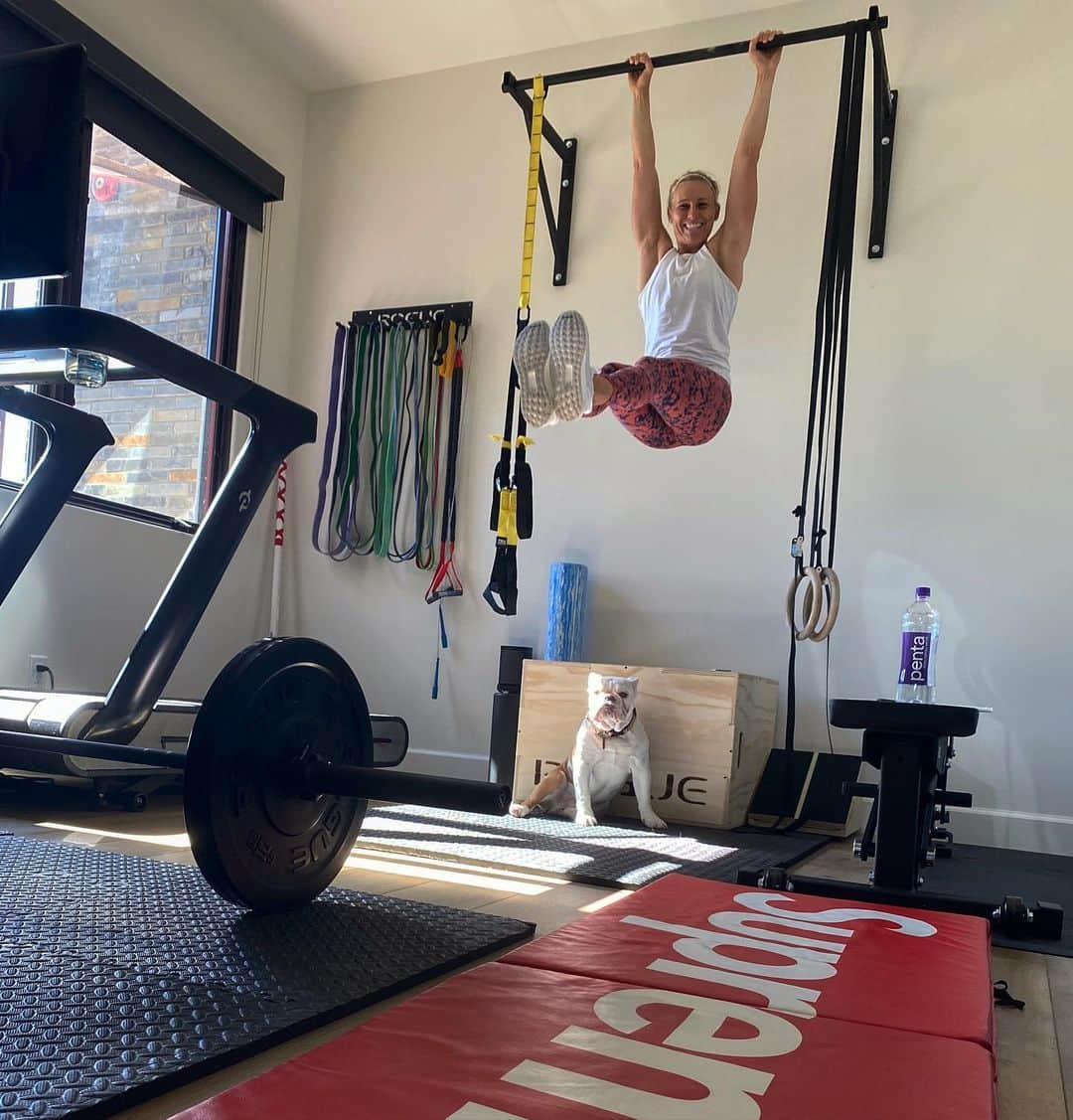 ライアン・オウトゥールさんのインスタグラム写真 - (ライアン・オウトゥールInstagram)「Getting the most out of these days off the road. Enjoying time home ❤️ #training #golferswholift #homegym #homegymsetup @gmarra34」3月25日 2時53分 - ryannotoole