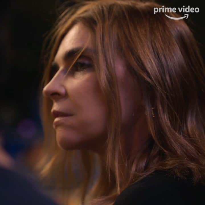 カリーヌ・ロワトフェルドのインスタグラム：「@MakingtheCutTV premieres this Friday on @AmazonPrimeVideo, don’t miss it!! 😉 #MakingtheCut ✂️」