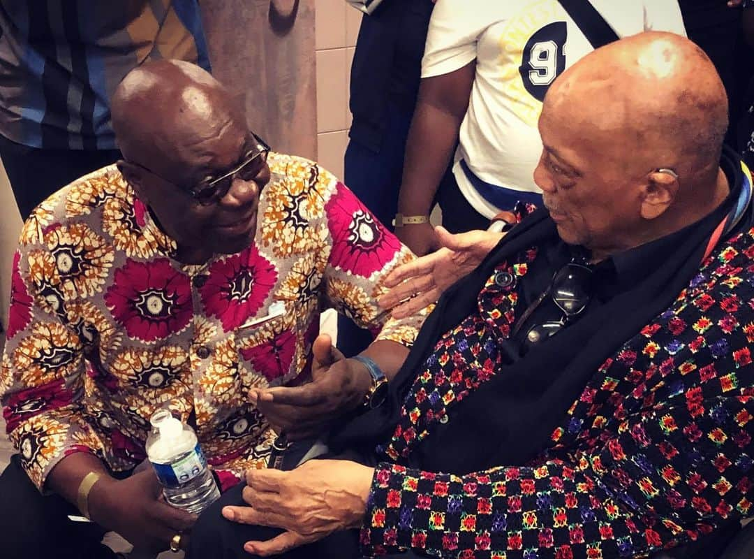 クインシー・ジョーンズさんのインスタグラム写真 - (クインシー・ジョーンズInstagram)「I first crossed paths with the great Manu Dibango in Paris back in the 50’s & had the great honor of seeing him one last time this past summer when he came backstage after my concert (also in Paris)…His contributions to music as we know it today are unparalleled, & it absolutely breaks my heart to hear about this tremendous loss. Soul Makossa my brother!!…Thank you for your music & your light.」3月25日 4時52分 - quincyjones