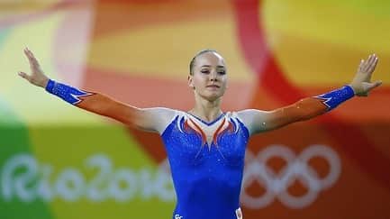 リーケ・ウェイファースのインスタグラム：「Tokyo.2020NE.  I’m very relieved with this right decision. It gives us clarity and time, and most important room for priority number 1: our health. My thoughts are with the people who are fighting for their lives, and everyone of us who’s affected by this crisis and do the best they can. We need eachother more than ever, we - are all human - we - as a team - together: Let’s keep fighting together, let’s keep sharing love together, in every way we can. For all of us, who want to change the World, the time is now. Be safe and let’s heal this World first. 🙏🏼💗 We will bring back and add some colour in 2021 💥 Comment with your favorite colour if you agree and fight for our World as a team. 💫❤️🧡💛💚💙💜💫 #olympics #tokyo2021 #healtheworld #coronacrisis #staystrong」