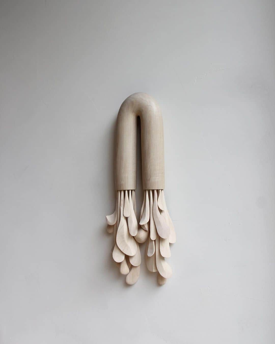 Ariele Alaskoのインスタグラム：「Wall mounted sculpture made using off-cuts. Quarantine Sculpture # 3, Day Eight. Maple. 21” long.」