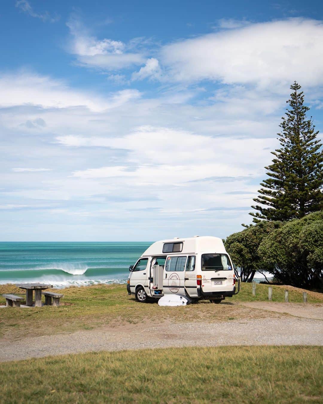 Travis Burkeのインスタグラム：「Over the last few days, things in New Zealand went from mostly normal, to Alert Level 4 (full lockdown) starting at midnight tonight for 4 weeks.  The challenges, stress, and likelihood of getting COVID-19 while trying to return to the US were too high, so we’ve decided to continue to hunker down here.  We owe a lot to the amazing couple at @biglittlecampers, Jon + Lizi, for setting us up with this van but also going above and beyond to help us find a house to stay in during the 4 week lockdown.  These are definitely unique times but seeing how many people are coming together as friends and as a community to help each other has been awesome to witness through the virtual world and experience down here.  I hope you’re all continuing to stay safe and remember to pay it forward when you can!」