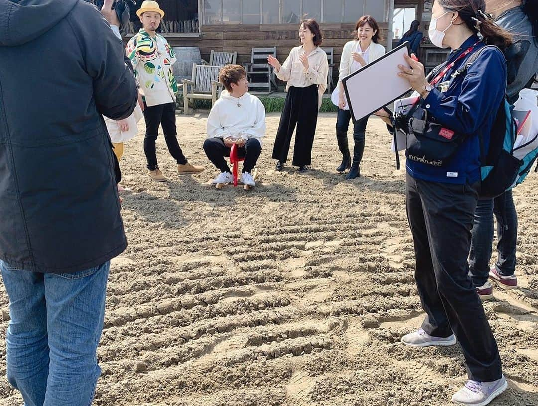 花香芳秋さんのインスタグラム写真 - (花香芳秋Instagram)「先日ケーブルネット296のロケで 千葉県九十九里町に行ってきました🤗 風が強かったけど💦 食べ物美味いしサイコーでした😊 #296 #ご当地キャラバン #九十九里町 #また行きたい」3月25日 9時47分 - hanaka.yoshiaki