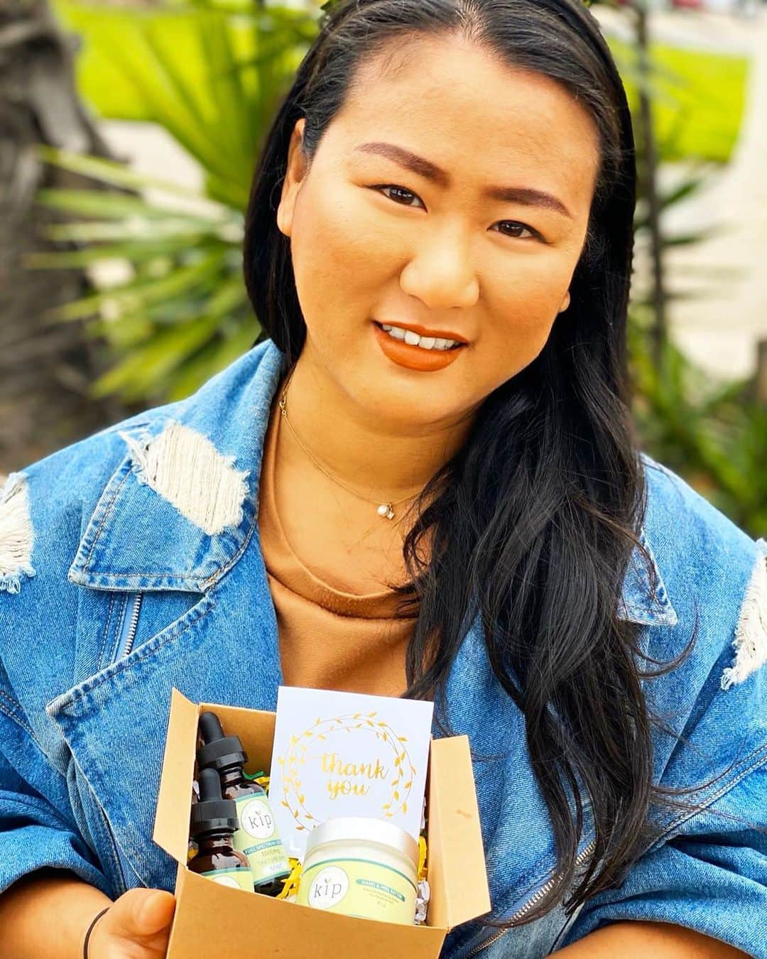 藤井美穂のインスタグラム：「Honestly... CBD is a solution of your frustration from this quarantine!  Now I’m happy and calm at home 🥰 My recommendation is @kip_healthcbd_la」