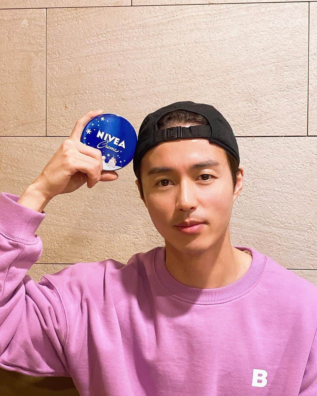 オ・ミンソクのインスタグラム：「감사합니다😘  #니베아 #nivea」