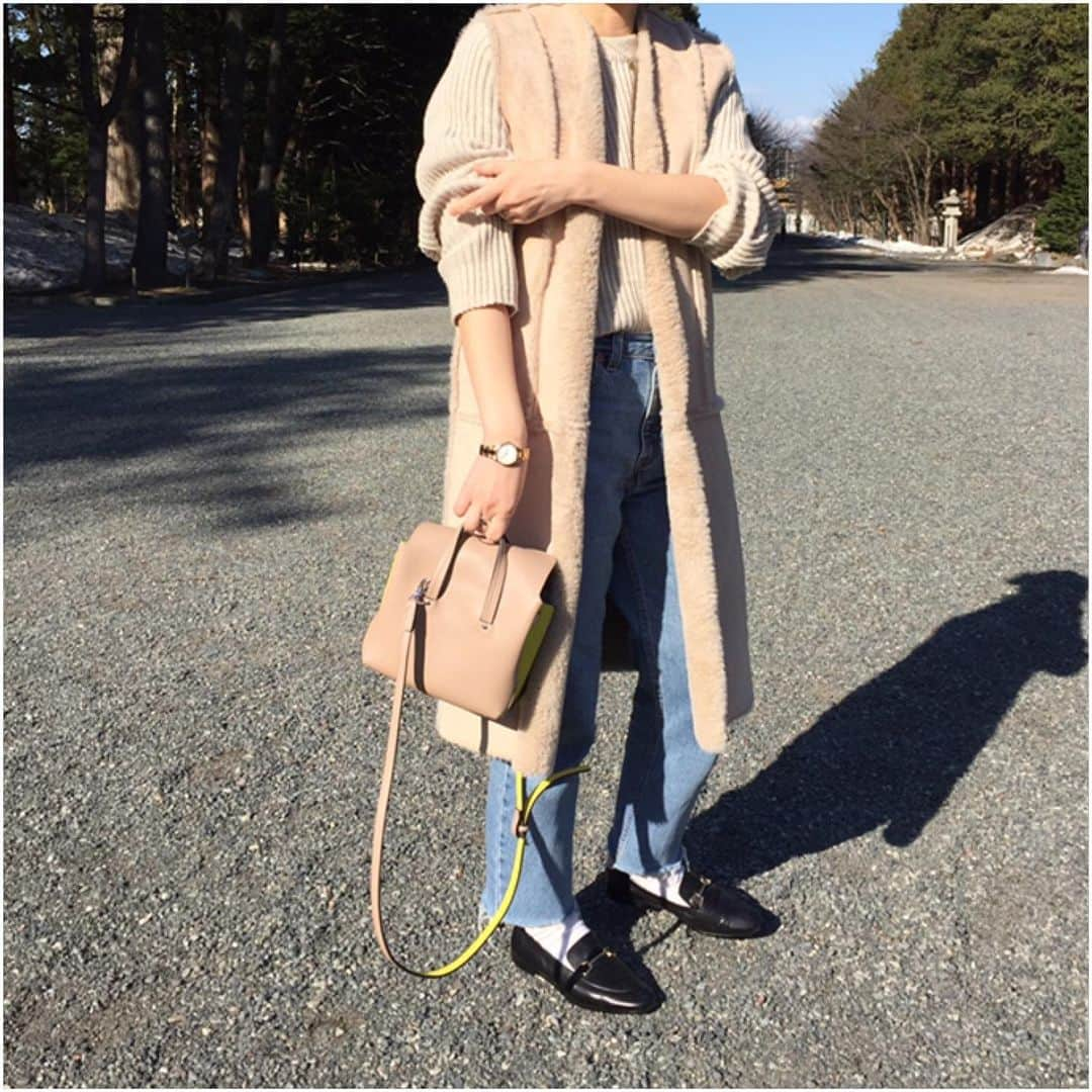 saya__igさんのインスタグラム写真 - (saya__igInstagram)「ポカポカ陽気✨ 神宮さんぽ🌸 * * #outfit #ootd #zara #mery #mamagirl #mamari #mineby3mootd #mood #locari #minimalistfashion #ママファッション #ママコーデ #今日のコーデ #おしゃれさんと繋がりたい #シンプルコーデ #大人カジュアル #男の子ママ #春コーデ」3月25日 20時08分 - rin____kr